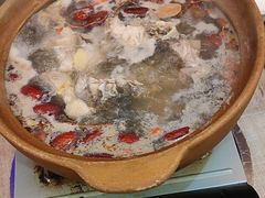 -东记炭炉·海鲜鸡煲(龙华店)