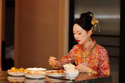 点击看大图 -HANSA韩纱婚纱礼服·龙凤褂·西装设计师集合店