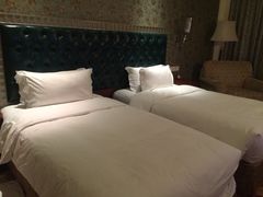 iphone_upload_pic-圣雷克大酒店