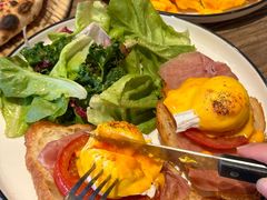 -Common Table · Brunch & Coffee