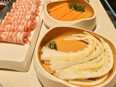 -海底捞火锅鲜切牛肉主题店(长寿路店)