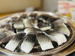 -围炉肉舍丹东海鲜烤肉·烤活鳗(步行街店)
