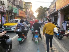 -海口骑楼小吃街