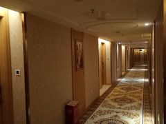 -维也纳酒店(成都春熙路李家沱地铁站店)