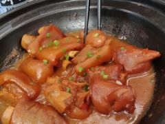 红烧猪脚-松沪名灶·豆浆鱼头·新上海菜(飞航吾悦广场店)