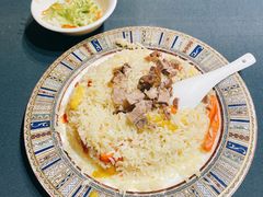 碎肉手抓饭-伊带伊路新疆美食府(呼家楼店)