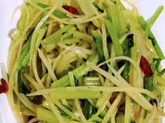 毛芹土豆丝-柴窝堡辣子鸡(文艺路店)