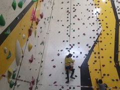 -问山MountQuest攀岩馆