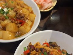 -富正毅三下锅·湘西韵味(天门山索道店)