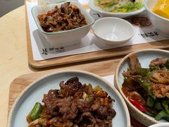 -老乡鸡(上海白玉兰广场店)