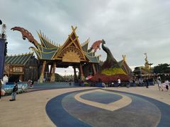 -七彩云南欢乐世界