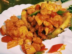 凤梨虾球-玖月时尚泰式餐厅