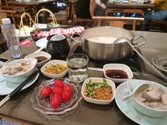 -捞王锅物料理(上海世茂广场店)