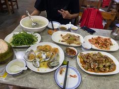 -四川小胡子海鲜(丁村万人海鲜广场店)