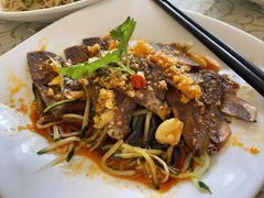 麻辣牛展-百利鸽王(紫薇路店)