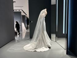 -Vera Wang婚纱礼服旗舰店