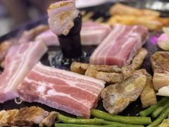 -豚豚家돈돈가韩国锅盖烤肉(新北万达店)
