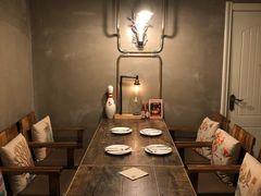 -HIGH FIVE哈福手工汉堡(桂林路店)