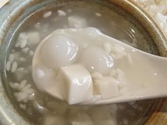 -怡得饭庄·30年老店·宋大妈昆明菜