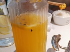 -小鱼小牛(世欧广场店)