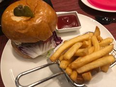 -WOLFGANG PUCK KITCHEN & BAR(迪士尼小镇店)