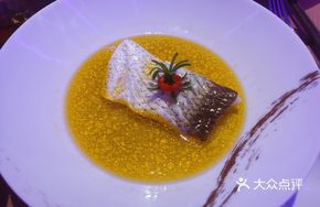 Chicken Broth Steamed White Water Fish
