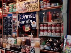 -席娜卡琳火车铁道夜市