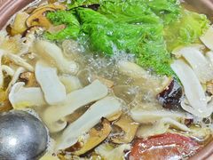 -民食香·腊排骨野生菌美食(木府店)