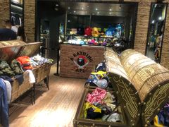 -东荟城名店仓