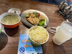 -绿柠食堂(北外滩店)