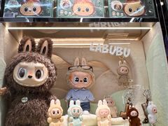 -泡泡玛特POPMART(侨福芳草地店)