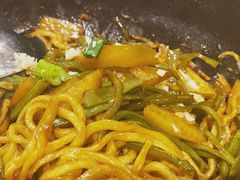 老北京扁豆焖面-金豆角砂锅焖面(安贞店)