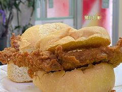 猪扒包-胜利茶餐室