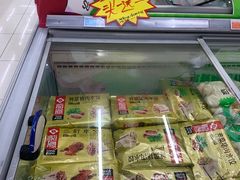 -世纪联华超市(三墩店)