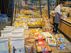 面包甜点陈列柜-小香港(凤凰大街店)