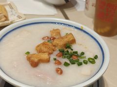 金牌艇仔粥-香港池仔记肠粉王(博多新记襄阳南路店)