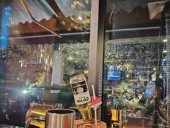 -麦凯伦烧烤·精酿超级工厂店(金桥总店)