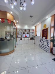 -靓芙泉祛痘.科技美肤连锁