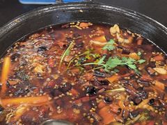 -鸿顺老铁锅美蛙鱼府(解放碑店)