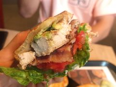 鸡肉培根牛油果俱乐部-The Habit Burger Grill 哈比特汉堡(复兴soho店)