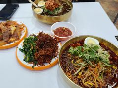 -三姐妹冷面馆(保卫路店)