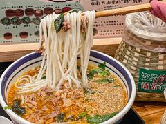 -云阿蛮云南生烫牛肉米线(奉贤路店)