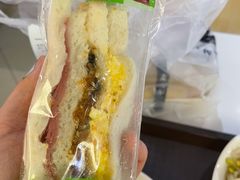 三拼三明治-麦雪尔甜品·生日蛋糕(新街口旗舰店)