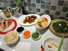 -滕记星发餐室·新加坡菜(巨鹿路店)