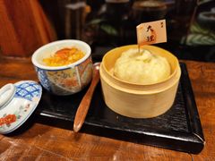 滇味糖腿包-银米·云南传统过桥米线(双廊黑金冠店)