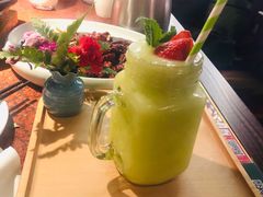 牛油果-绿茶餐厅(华联万柳店)