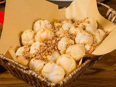 -先启半步颠小酒馆(周浦万达店)