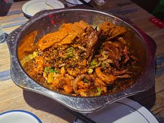 鸭下巴加大虾-嘎嘎鸭下巴·爆辣干锅(明教寺店)