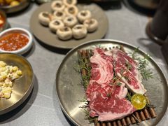 -草家酱蟹炭火烤肉店(珲春南路一店)