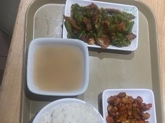 -老乡鸡(融科天地店)